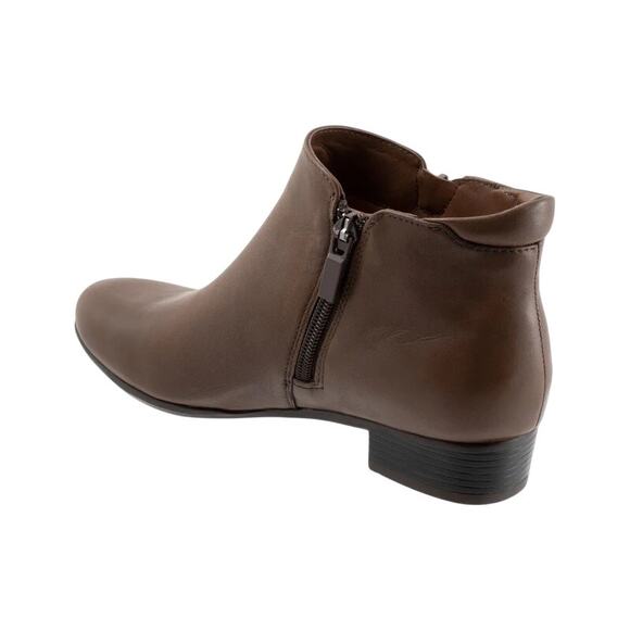 Trotters Women's Major Embossed Bootie Size 10W Dark Brown Casual - Picture 1 of 9